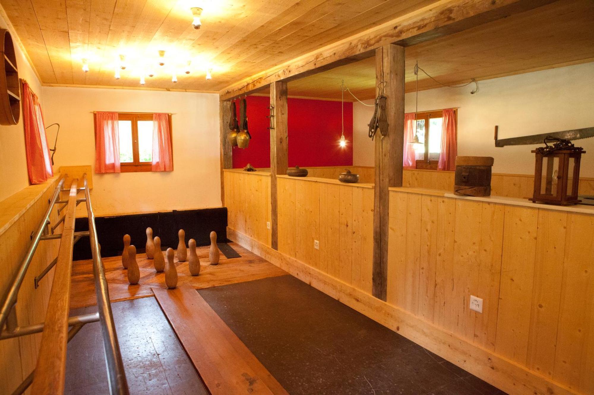 Gasthaus Spinas Bever Exterior photo