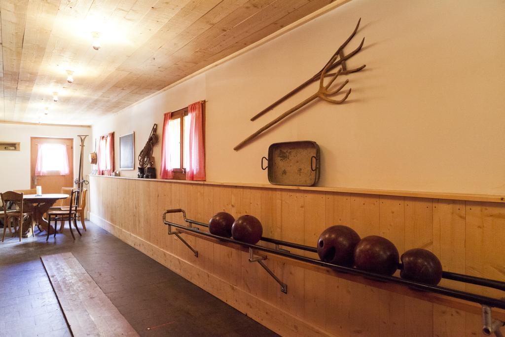 Gasthaus Spinas Bever Exterior photo